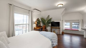 The Ballroom Suite | 1 bedroom, iron/ironing board, free WiFi, bed sheets