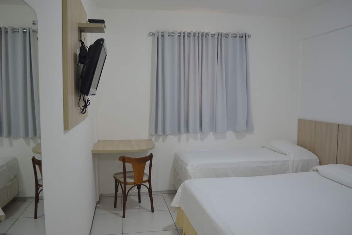 triple room | minibar, free wifi, bed sheets