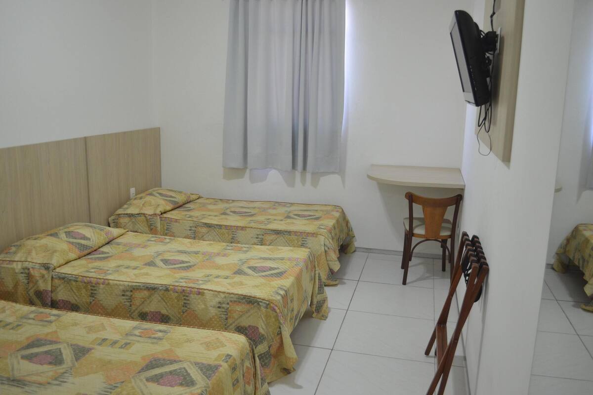 Minibar, free WiFi, bed sheets