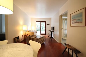 Televisión de pantalla plana