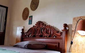 ห้องสแตนดาร์ด | มินิบาร์, โต๊ะทำงาน, Wi-Fi, ผ้าปูที่นอน