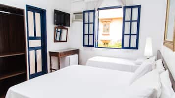 Habitación triple estándar | Minibar, escritorio, cunas gratuitas y wifi gratis
