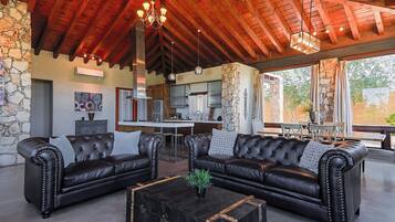 Villa Master Suite | Living area | Books