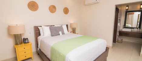 Encinal Standard | Premium bedding, down comforters, individually decorated