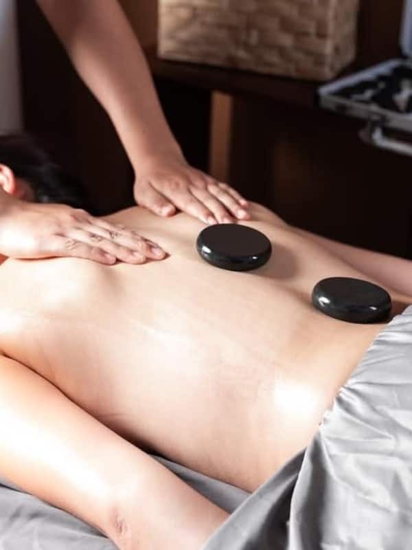 Couples treatment rooms, body treatments, hydrotherapy, aromatherapy