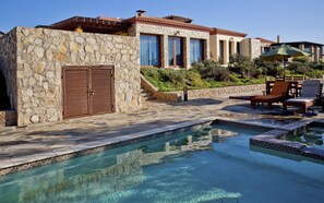 3 outdoor pools - Maglen Resort (Valle de Guadalupe)