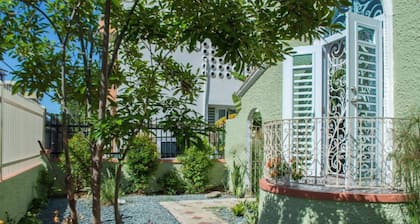 Casa Isabel Bed & Breakfast