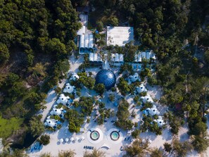 Property grounds - Moonlight Resort (Koh Rong Sanloem)