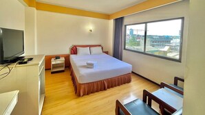 Standard Room | In-room safe, WiFi (free), bed sheets