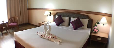 Superior Room | Minibar, in-room safe, desk, rollaway beds