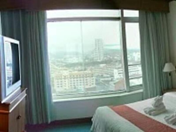 Superior Room | Minibar, caja de seguridad en la habitación, escritorio y camas extra 