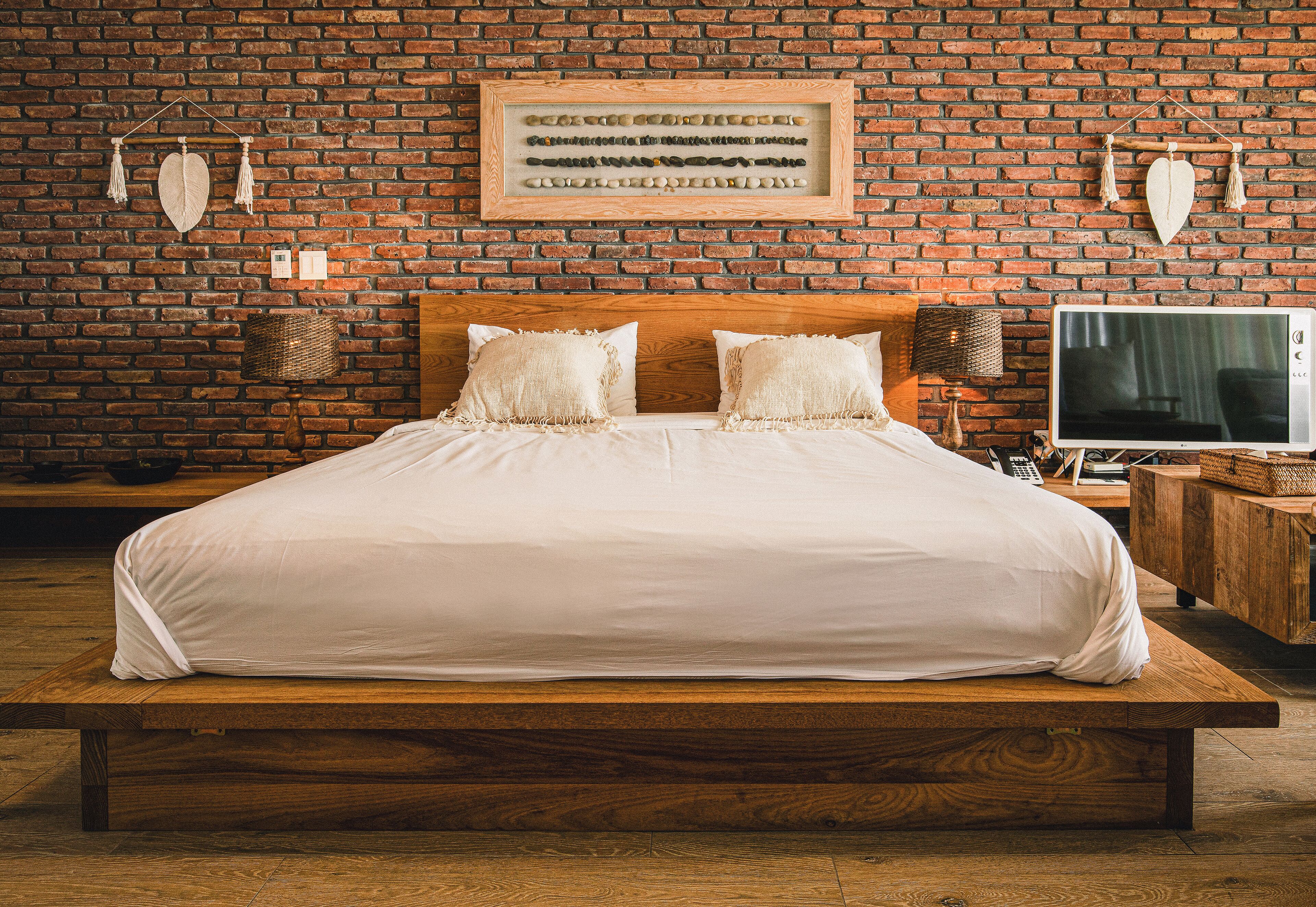 room, 1 king bed | in-room safe, blackout curtains