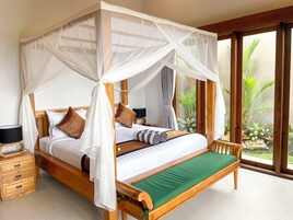 Colchones Select Comfort y caja de seguridad en la habitación