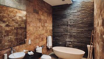 Separate bathtub and shower, rainfall showerhead, free toiletries