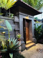 Fachada de la propiedad