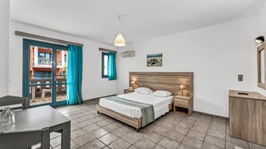 Double Room Garden View | Cots/infant beds, bed sheets - Marilisa Hotel (Hersonissos)