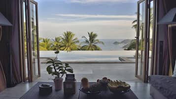 Télévision LCD, lecteur de DVD, station d'accueil MP3