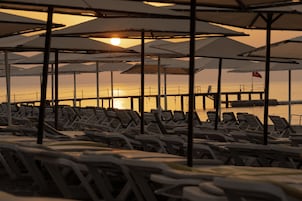 Playa privada, camas de playa gratis, sillas reclinables de playa