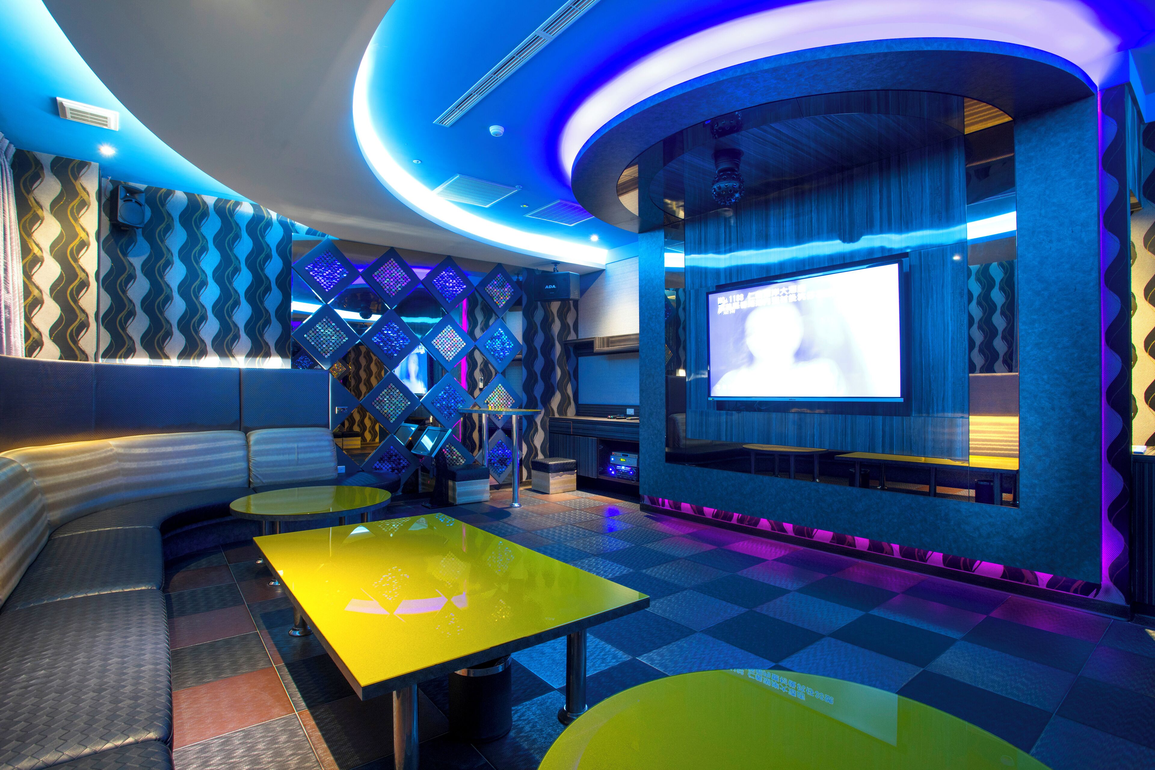 karaoke room