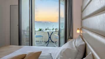 Junior Suite Bedroom & Living Room Sea View