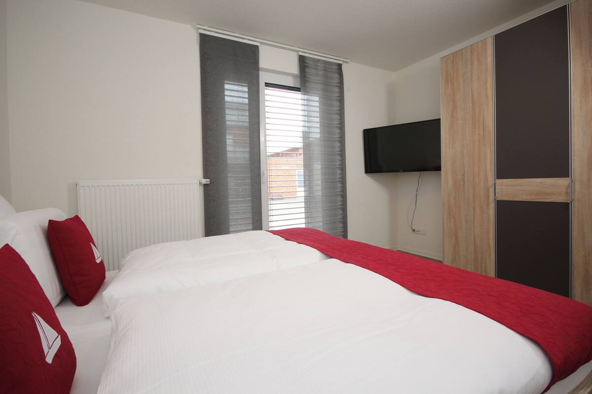 apartment, 2 bedrooms, annex building (suite 1 & 2) | hypo-allergenic bedding, in-room safe, desk, blackout curtains