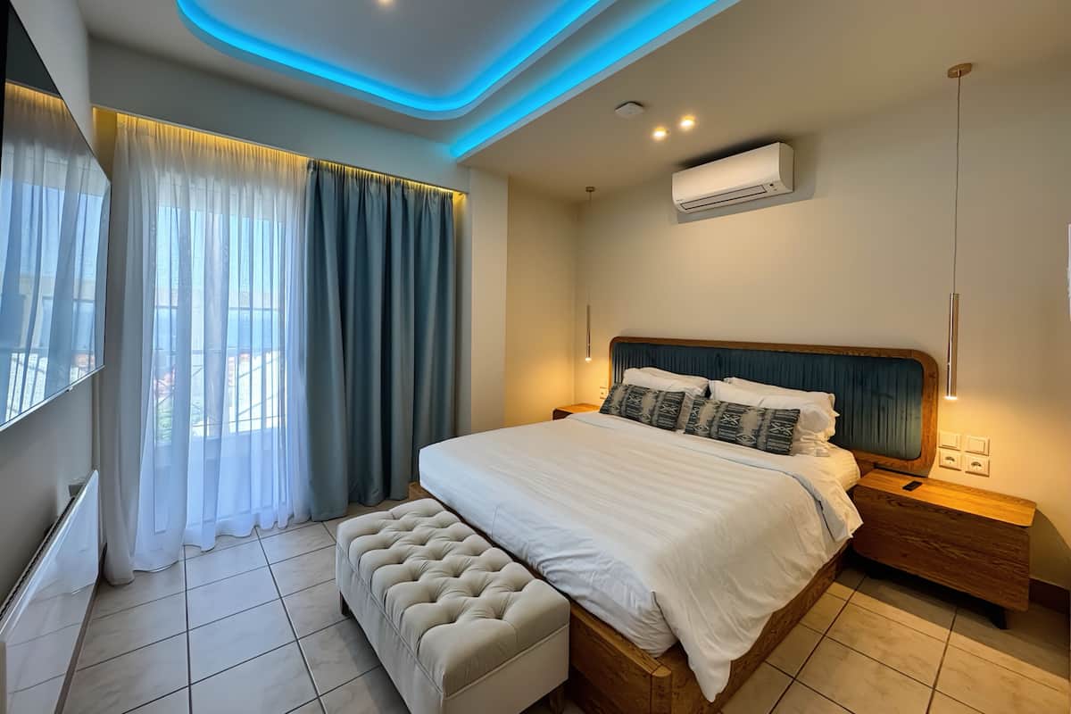 Frette Italian sheets, premium bedding, down duvets, pillow-top beds