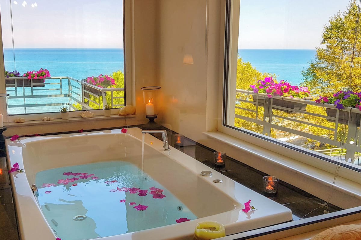 Jetted tub