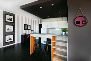 华丽公寓 | 私人厨房 | 大冰箱、炉灶、茶具/咖啡用具