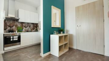 Apartment | Wohnbereich | Fernseher