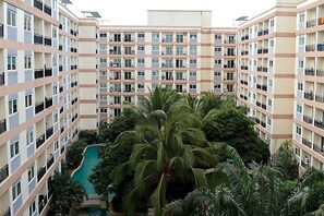 Studio | Exterior
