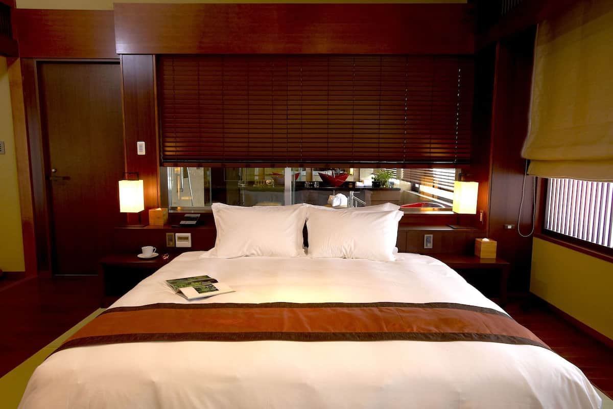 Minibar, in-room safe, desk, soundproofing