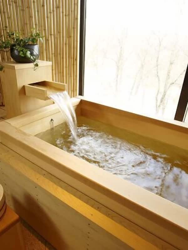 Panorama View Suite, Mountain View | Deep soaking bathtub