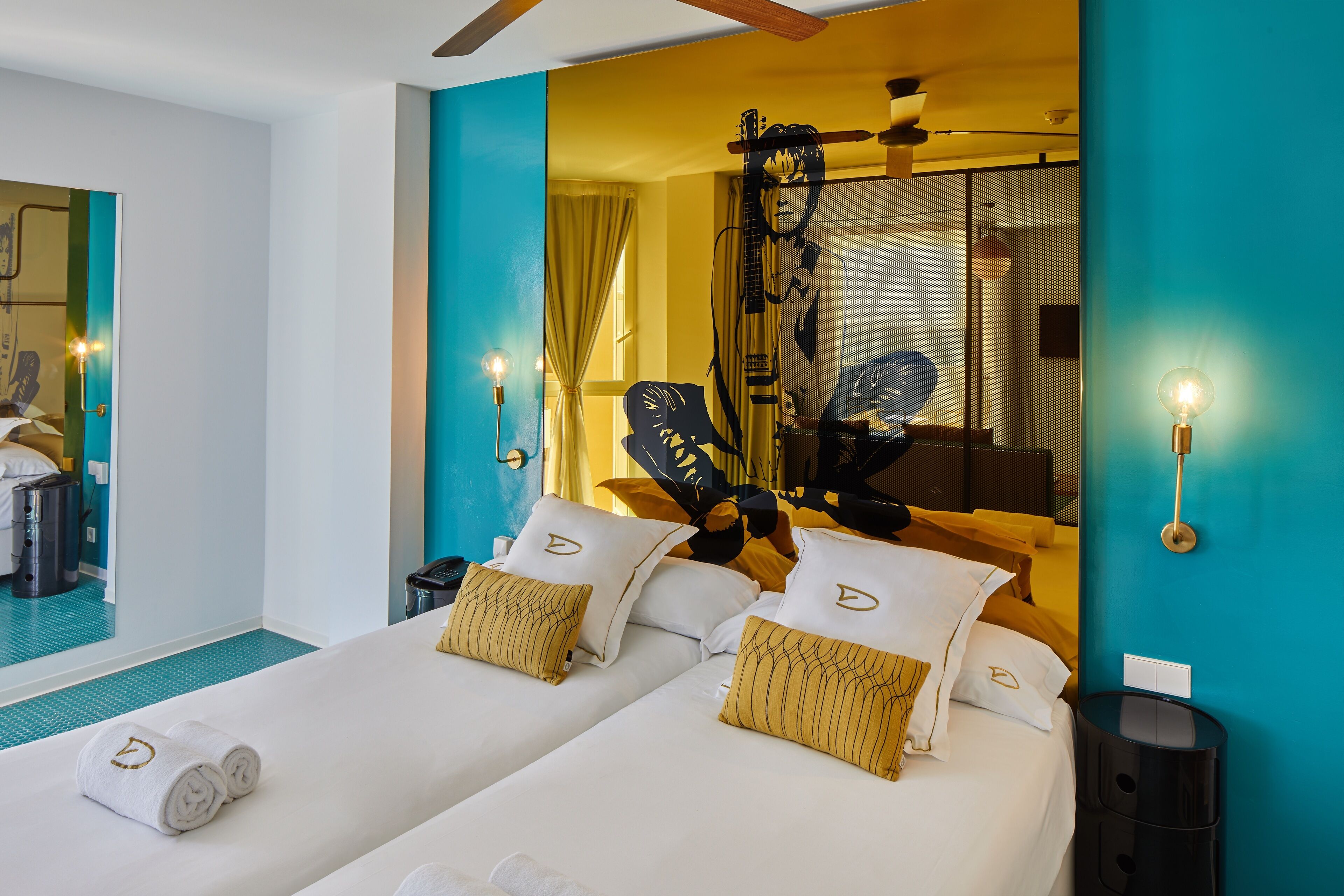 1 bedroom, in-room safe, desk, blackout curtains