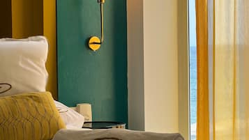1 bedroom, in-room safe, desk, blackout curtains