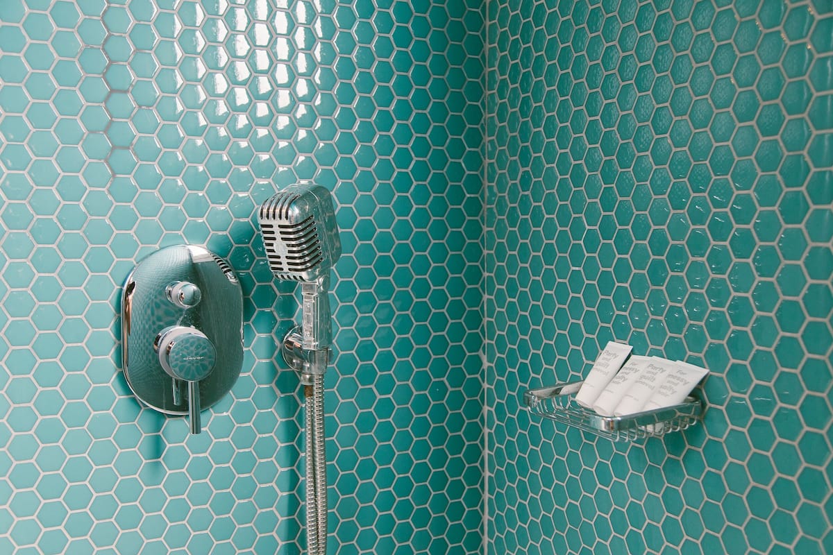 shower, rainfall showerhead, free toiletries, hair dryer