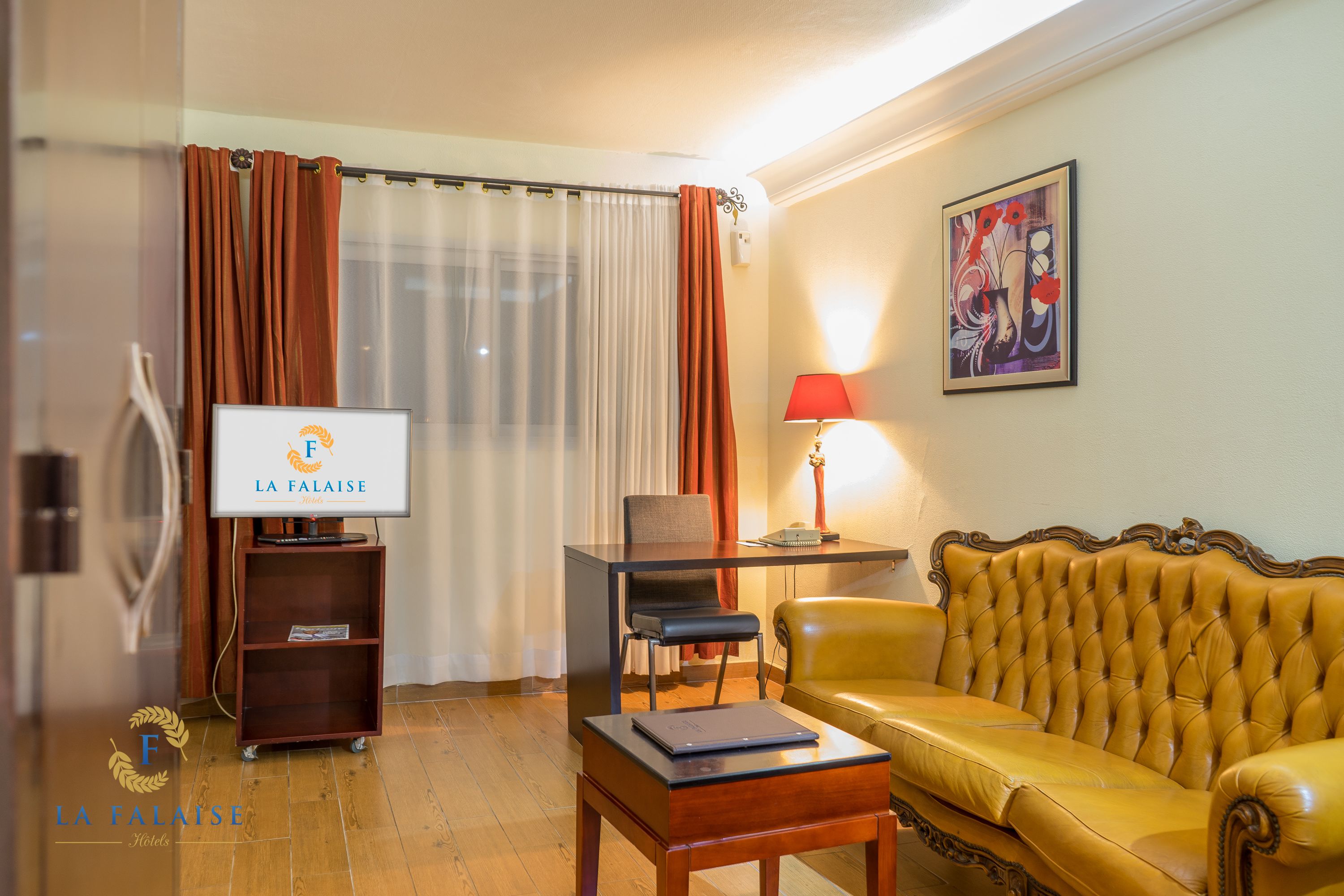 superior double room, 1 king bed | 1 bedroom, premium bedding, minibar, in-room safe