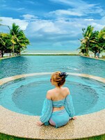 Outdoor pool, pool loungers