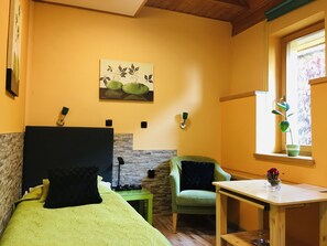 Standard Single Room | Minibar, free WiFi, bed sheets - Penzión Hradby (Prešov)
