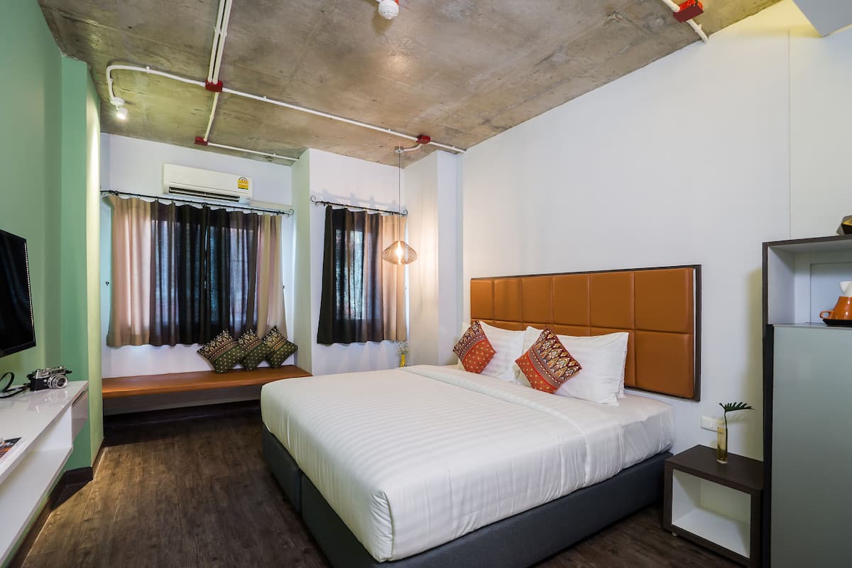Standard-Doppelzimmer | 1 Schlafzimmer, Schreibtisch, kostenloses WLAN, Bettwäsche