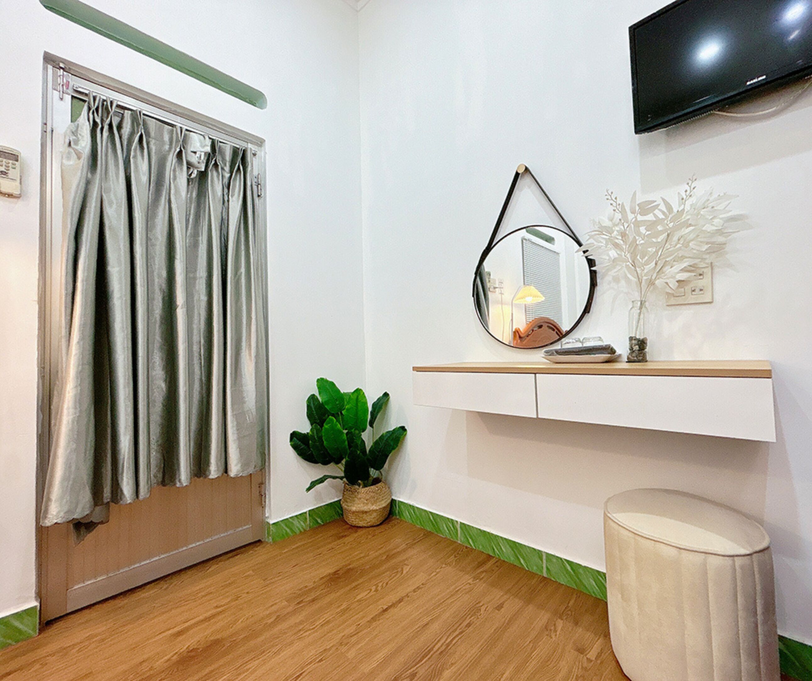 Minibar, desk, blackout curtains, soundproofing