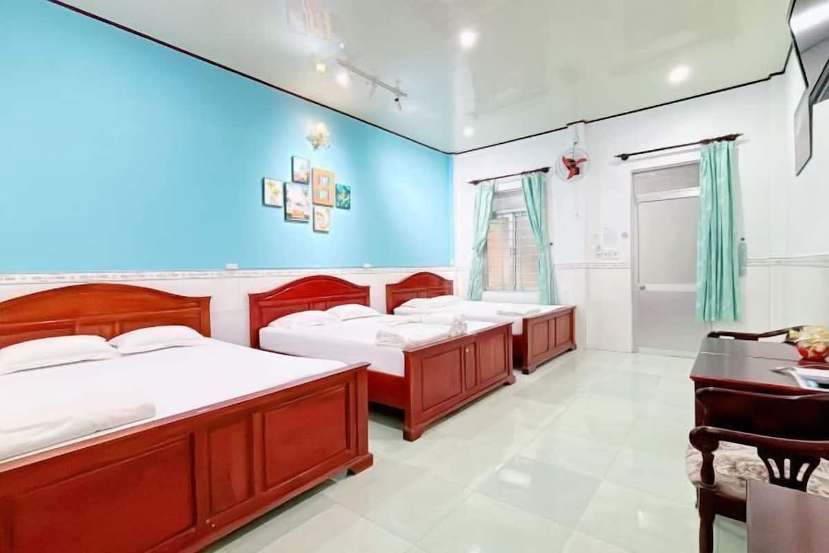 Minibar, desk, blackout curtains, soundproofing