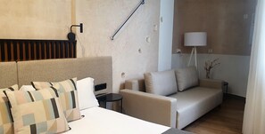 Standard Room | Individually decorated, individually furnished, desk, laptop workspace - ISA SEVILLA Suites (Seville)