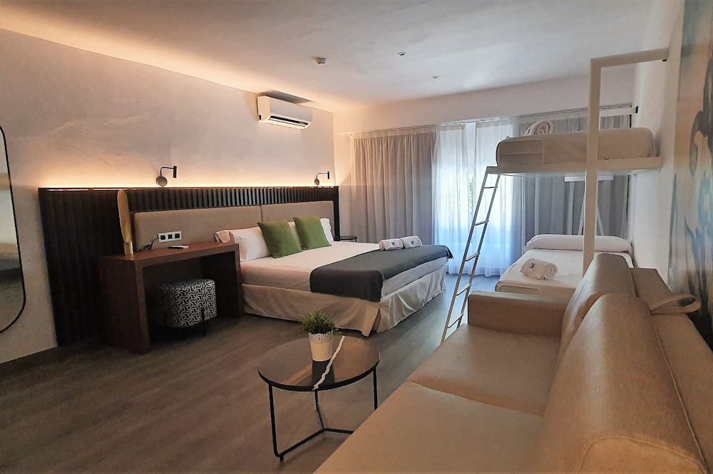 ISA SEVILLA Suites