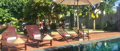 Innenpool, Außenpool