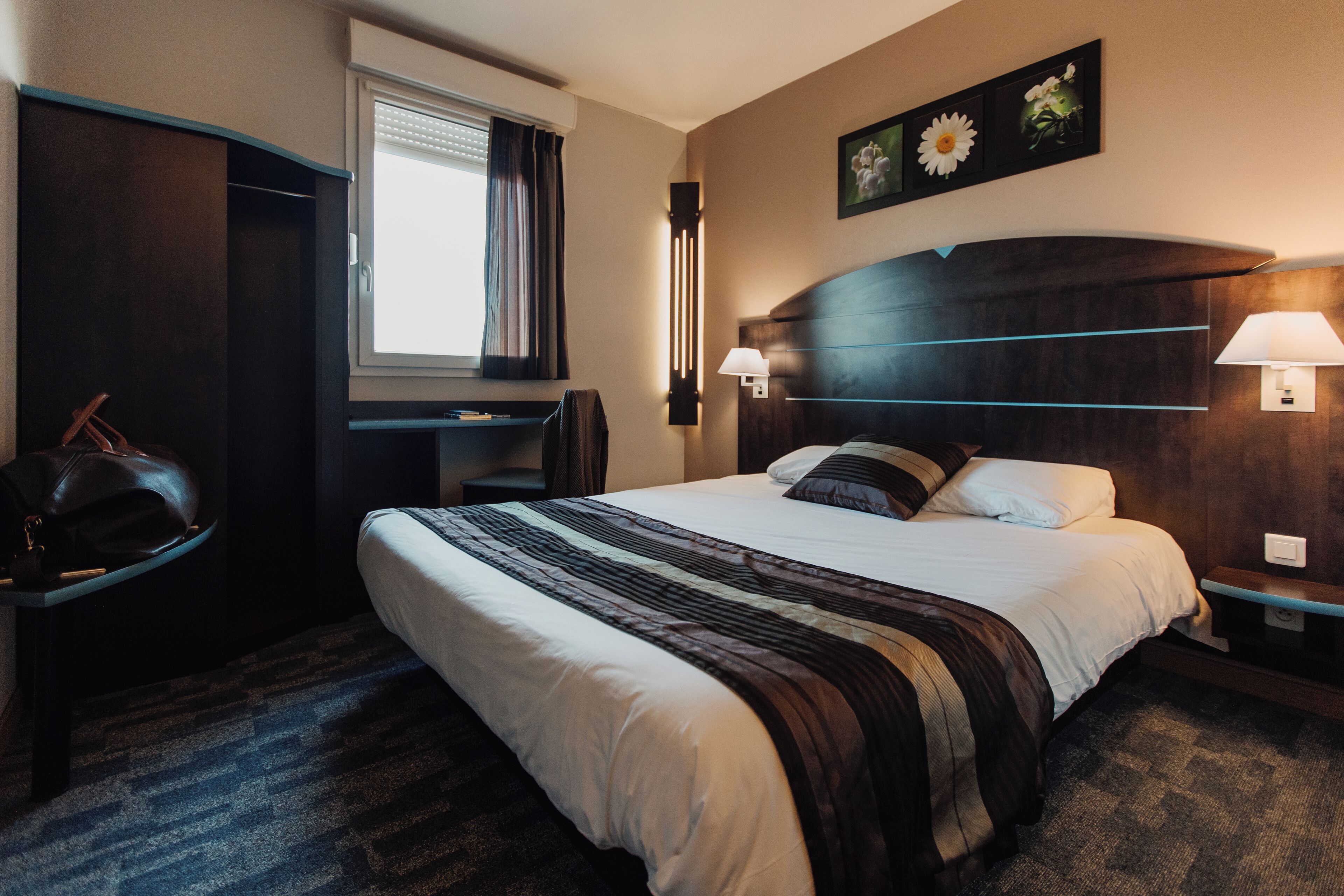 Double Room | Desk, laptop workspace, soundproofing, iron/ironing board