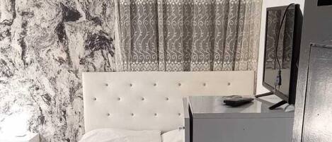 In-room safe, soundproofing, free WiFi