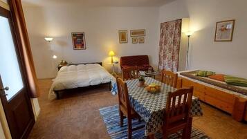 Studio | Lits bébé (gratuits), lits pliants/supplémentaires, Wi-Fi gratuit