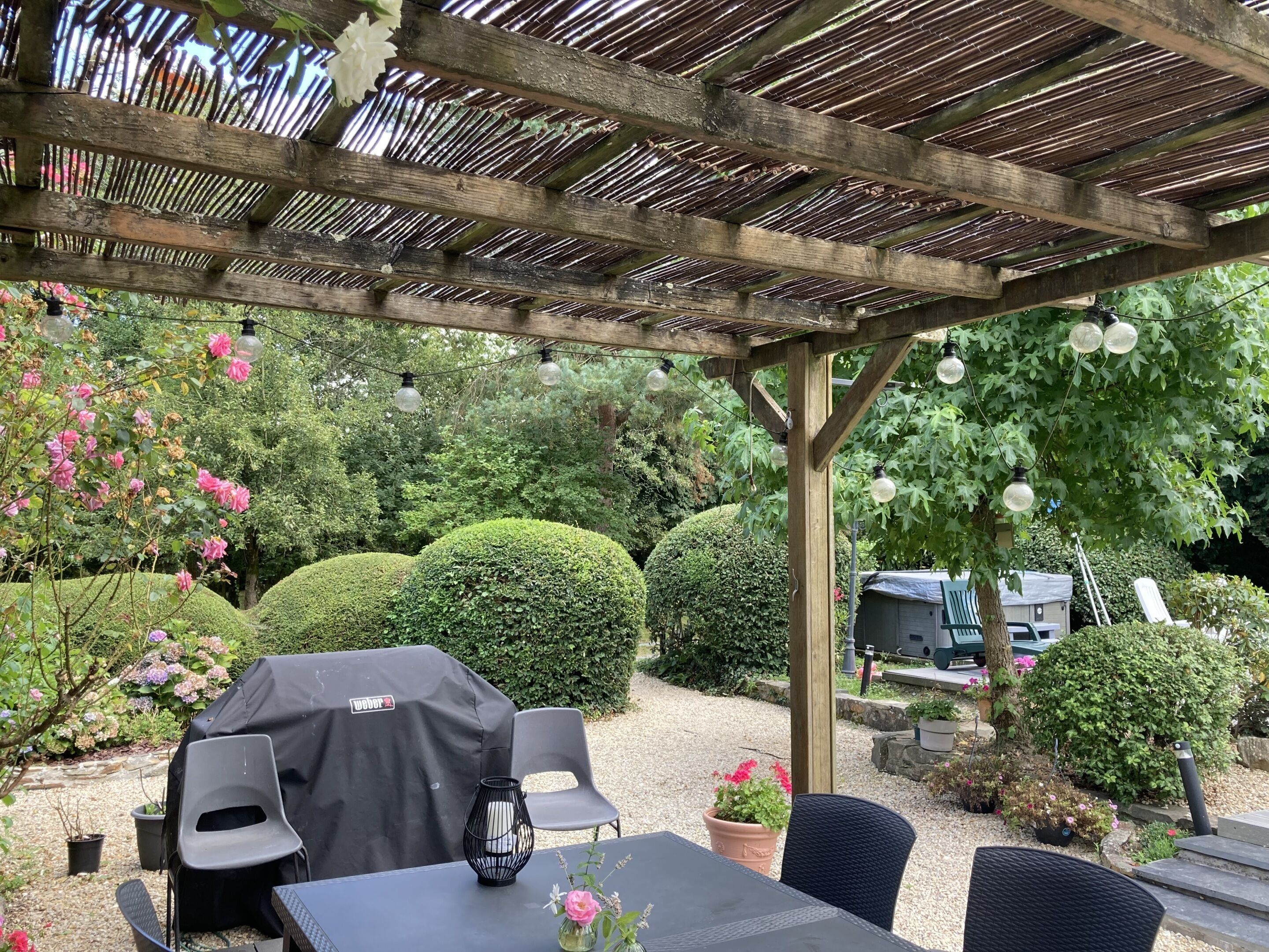 บริเวณภายนอก