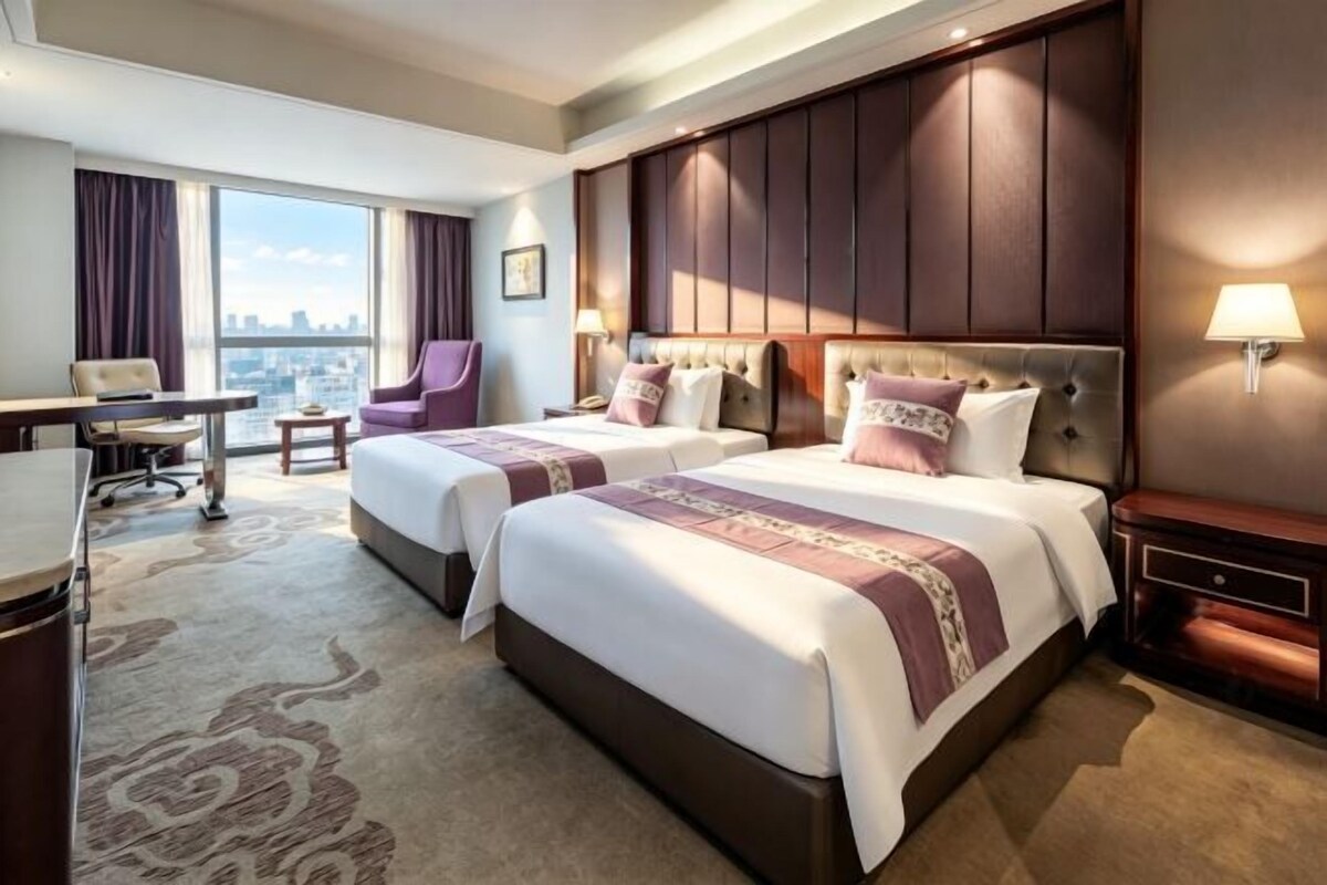 Minibar, in-room safe, iron/ironing board, alarm clocks
