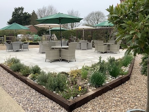 Terrace/patio - Red Lion Inn Partney (Spilsby)